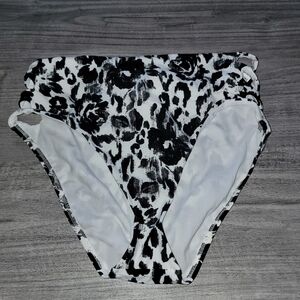 NWT Bar III Spot Garden Bikini Bottom
